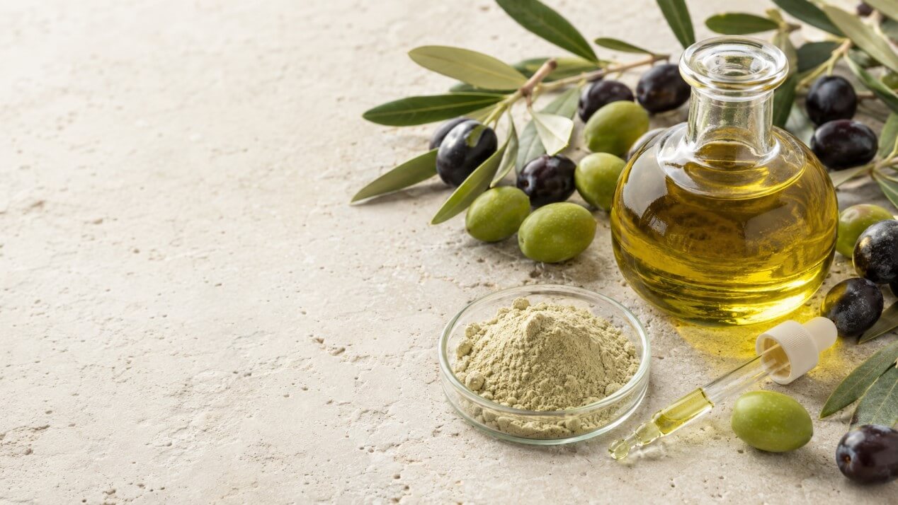 Hydroxytyrosol: A Potent Antioxidant Polyphenol in Olives